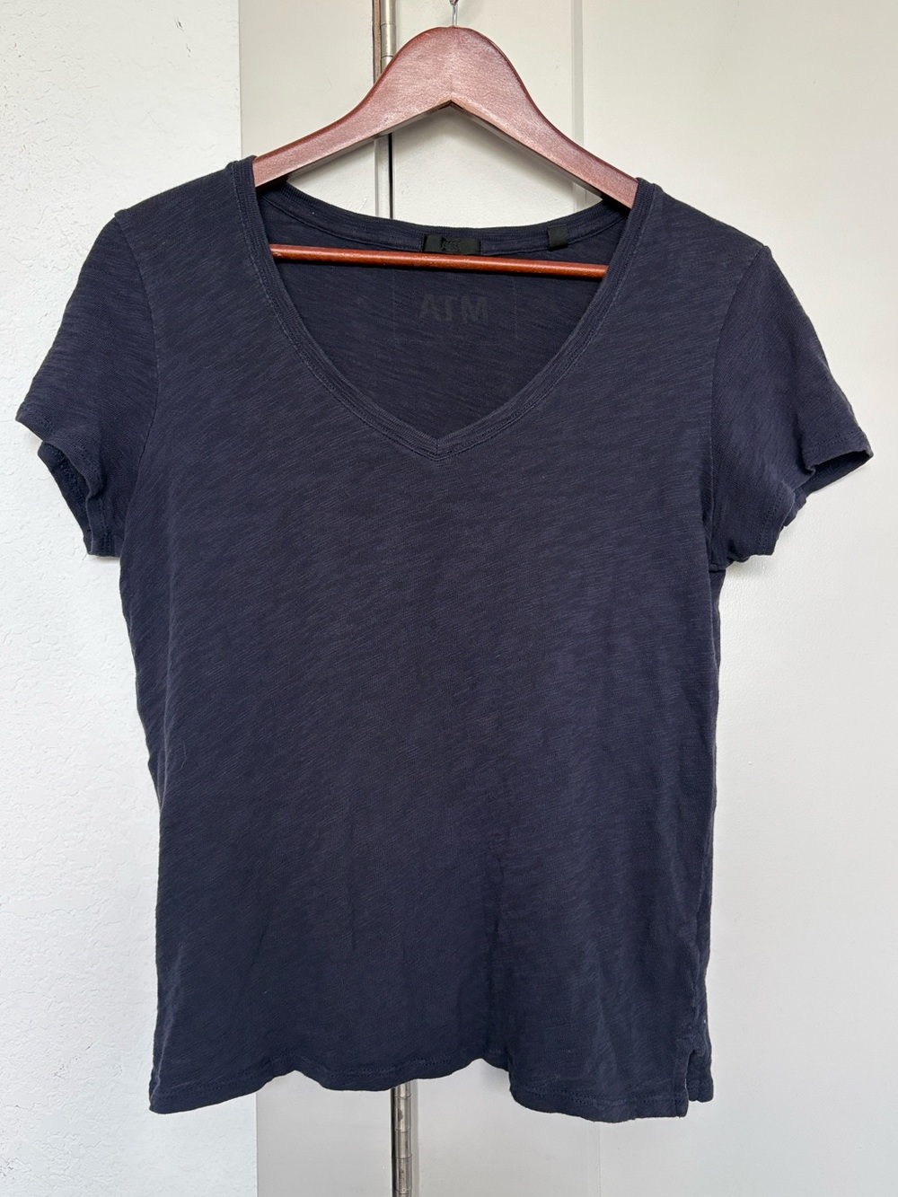 ATM BLUE SLUB VNECK SHORT SLEEVE TSHIRT WOMENS MEDIUM